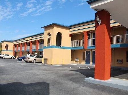 Sandcastle Inn Tybee Island Exterior photo