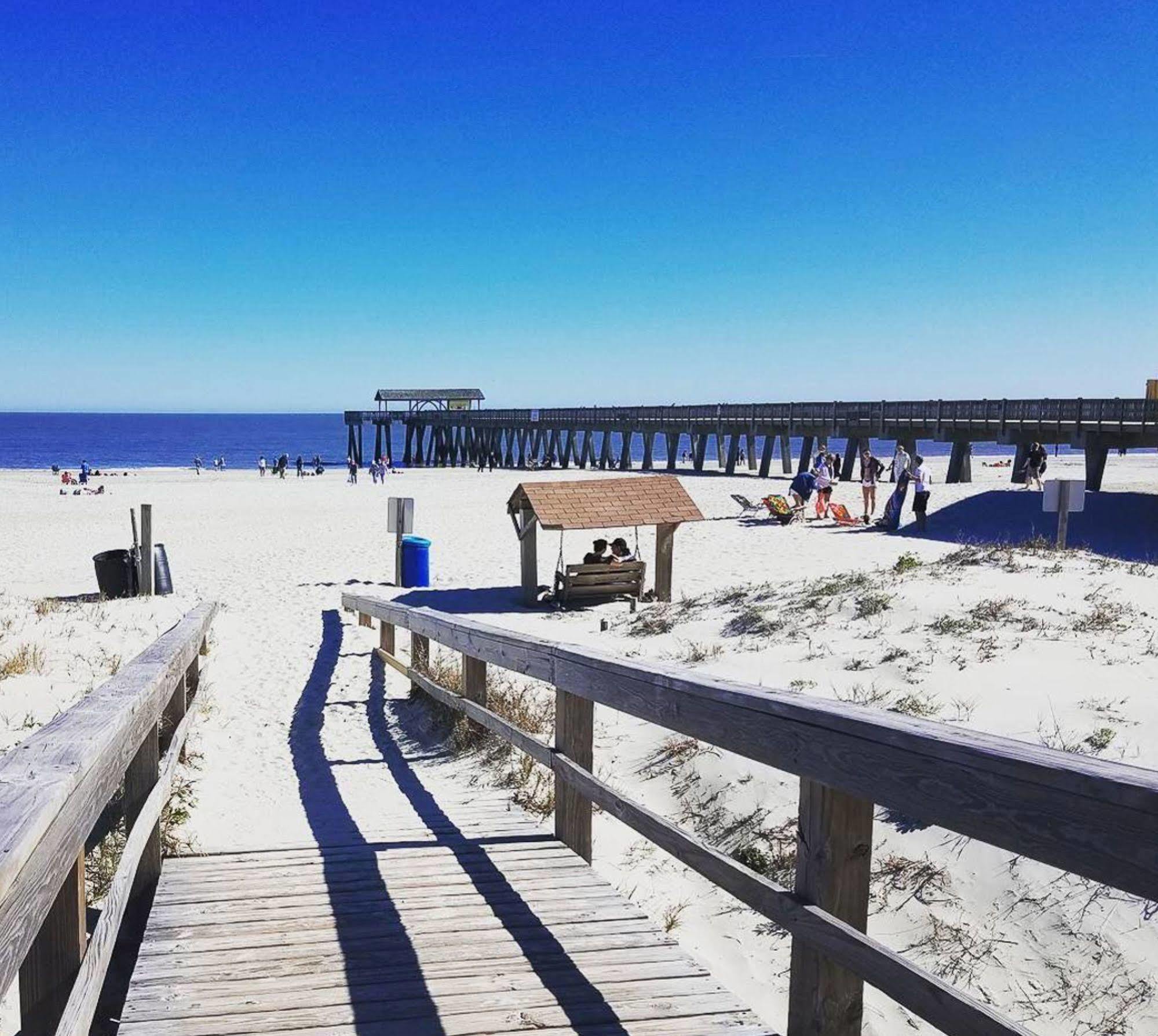 Sandcastle Inn Tybee Island Exterior photo